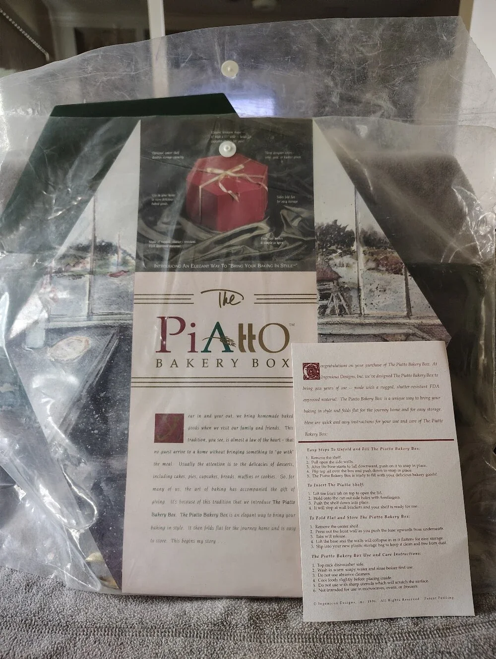 NWT, Vintage Piatto Bakery Box
